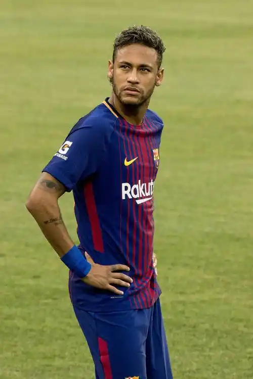 有助於拉澤 有助於拉澤