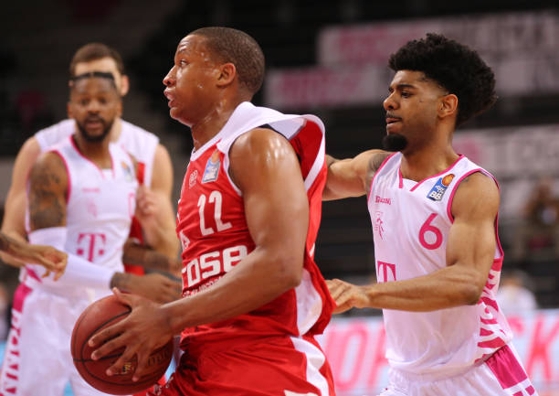 球队后防线 球队后防线